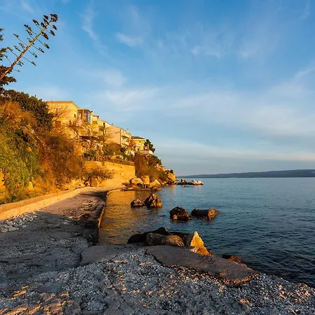 アパート Tomo スプリト